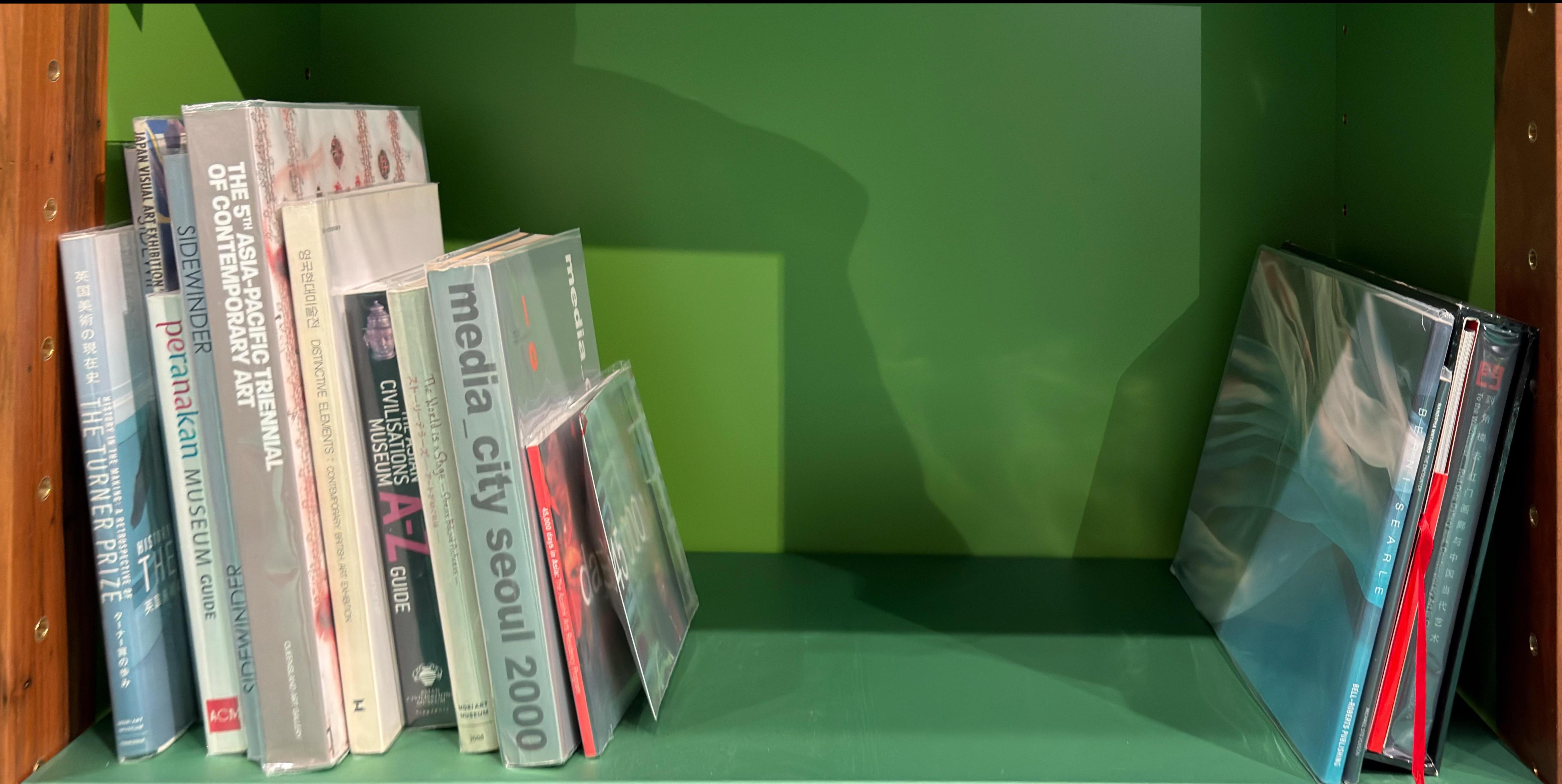 Shelf image