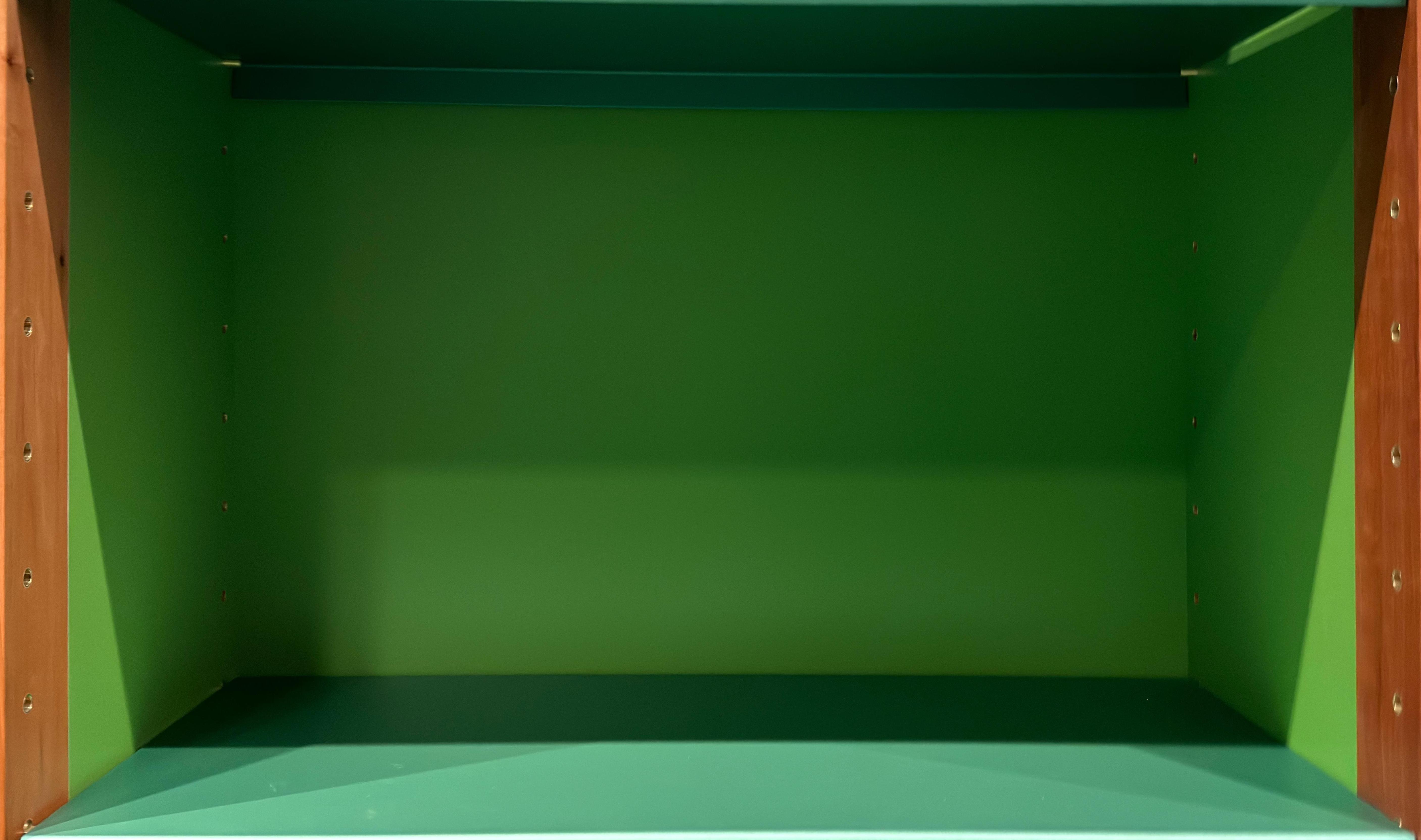 Shelf image