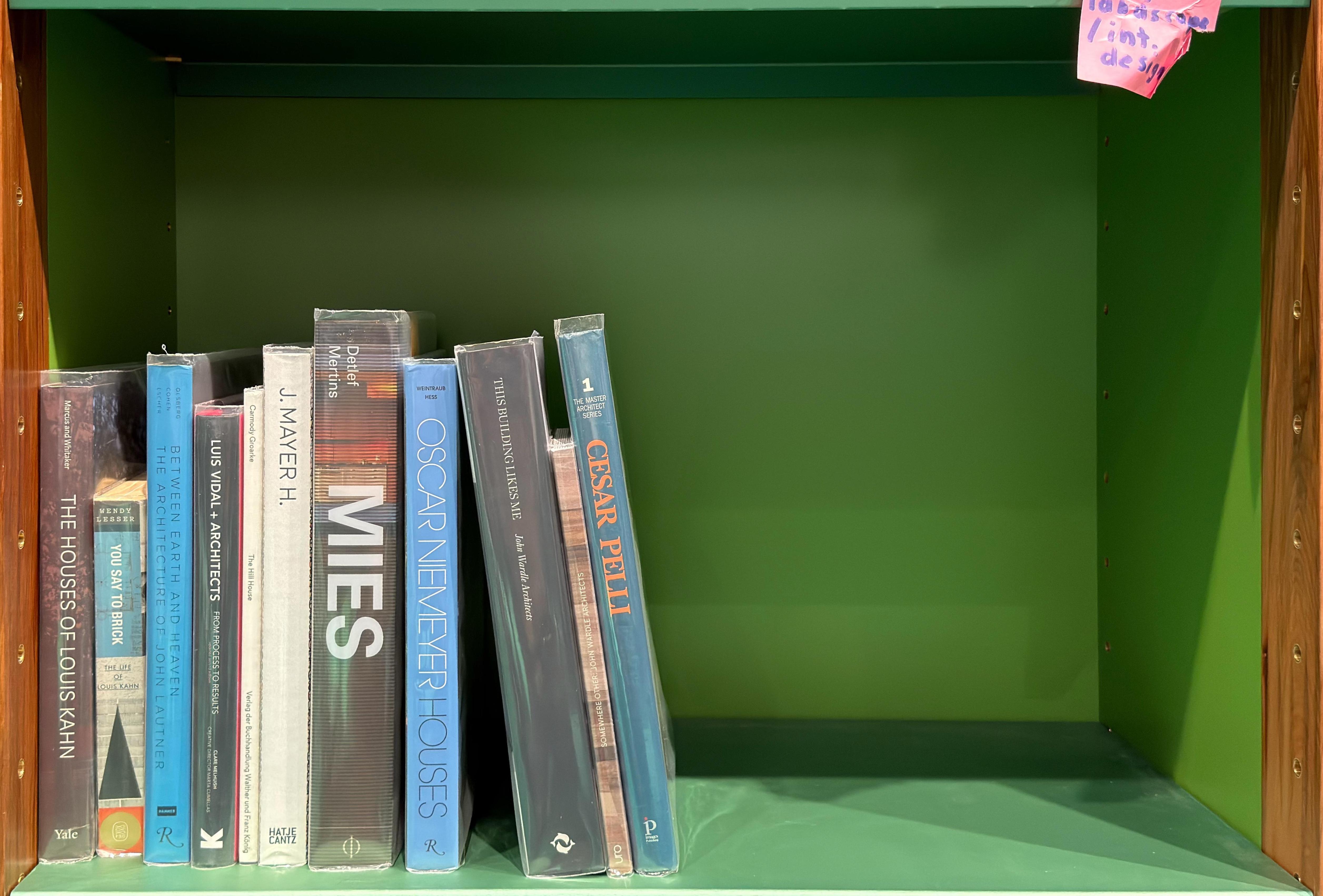 Shelf image