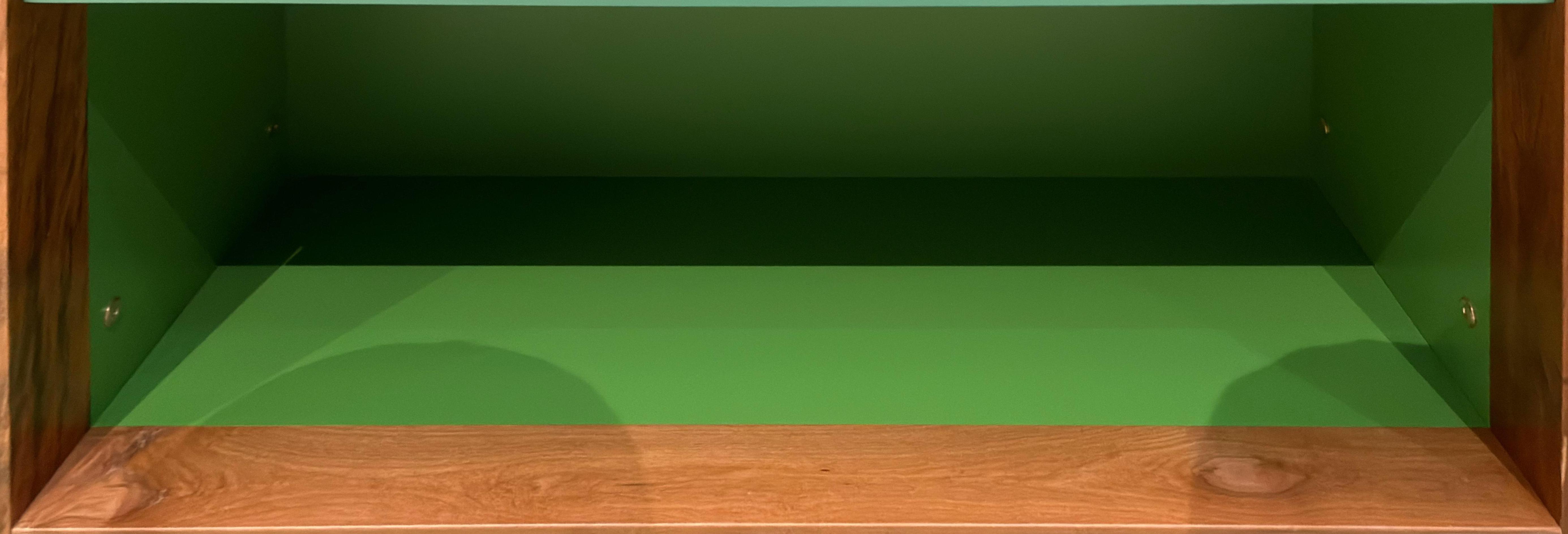 Shelf image