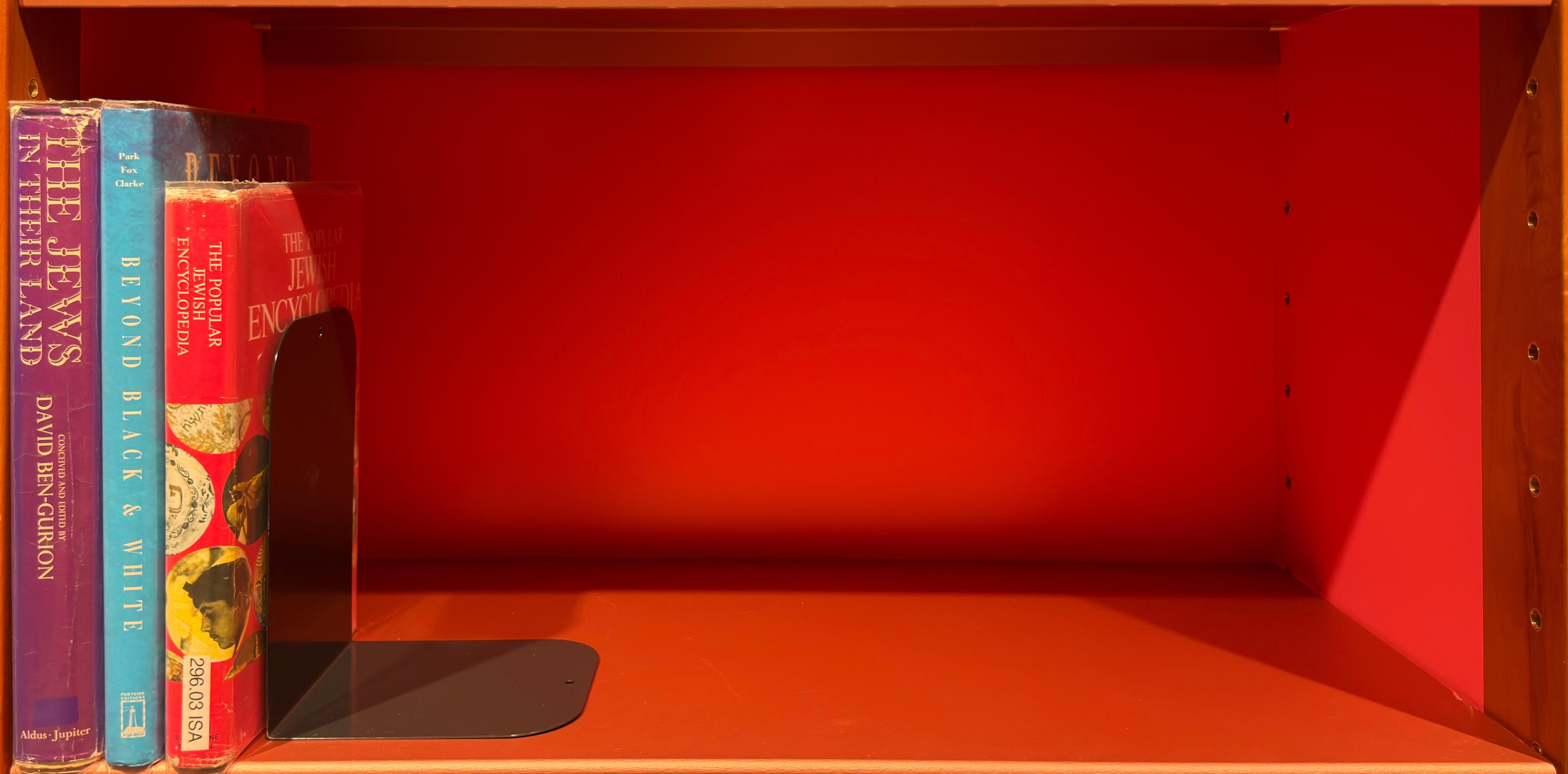 Shelf image
