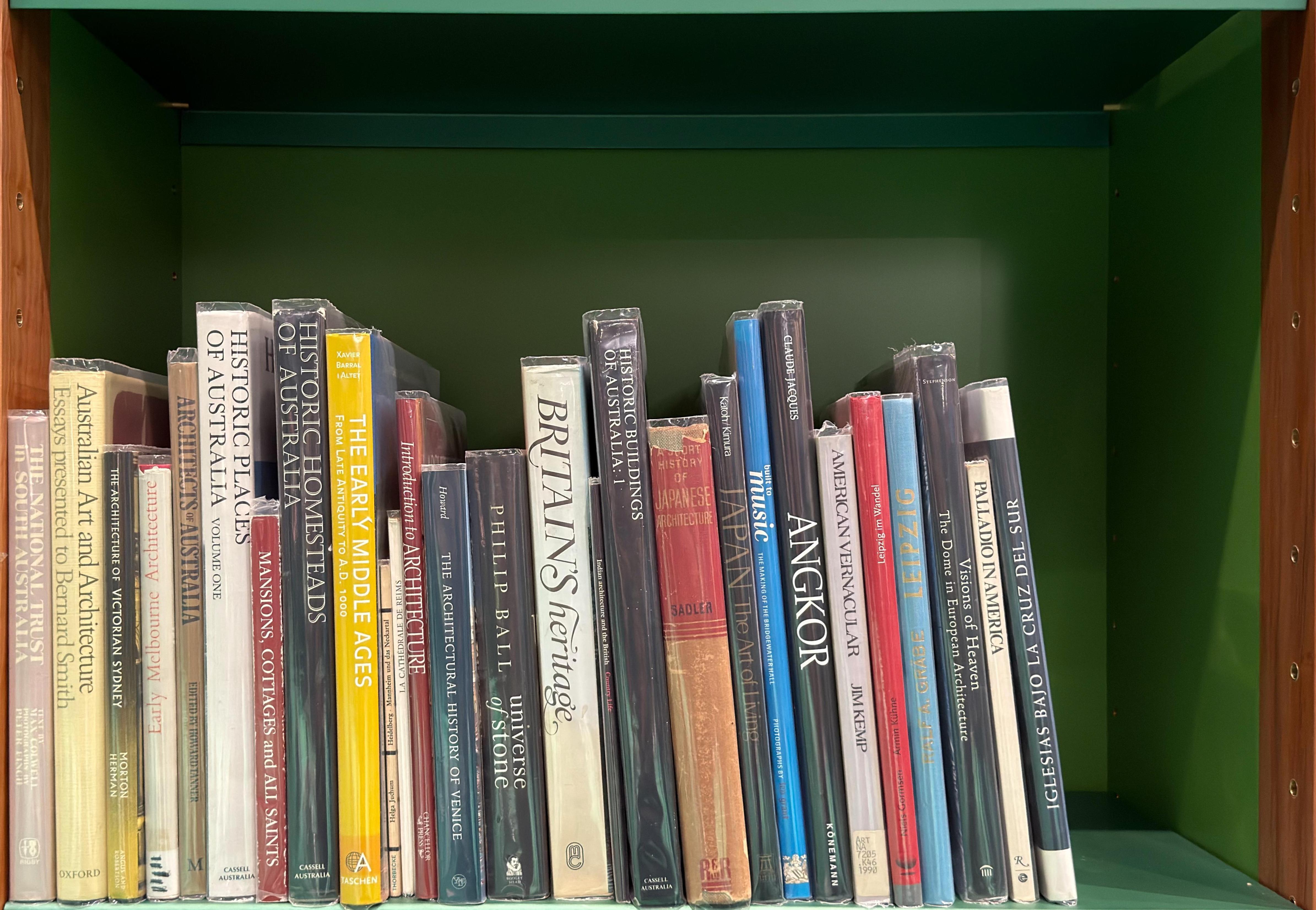 Shelf image