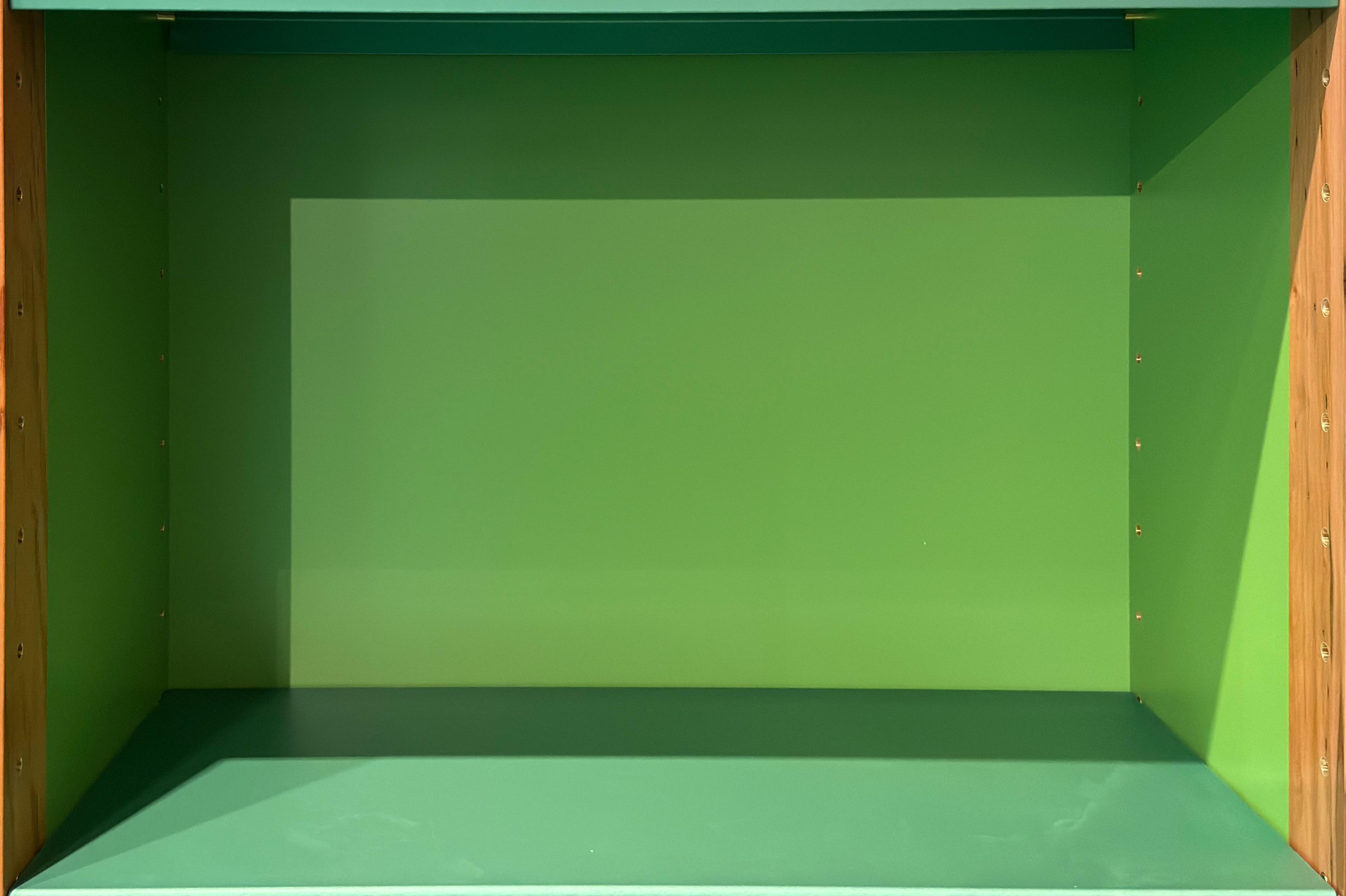 Shelf image