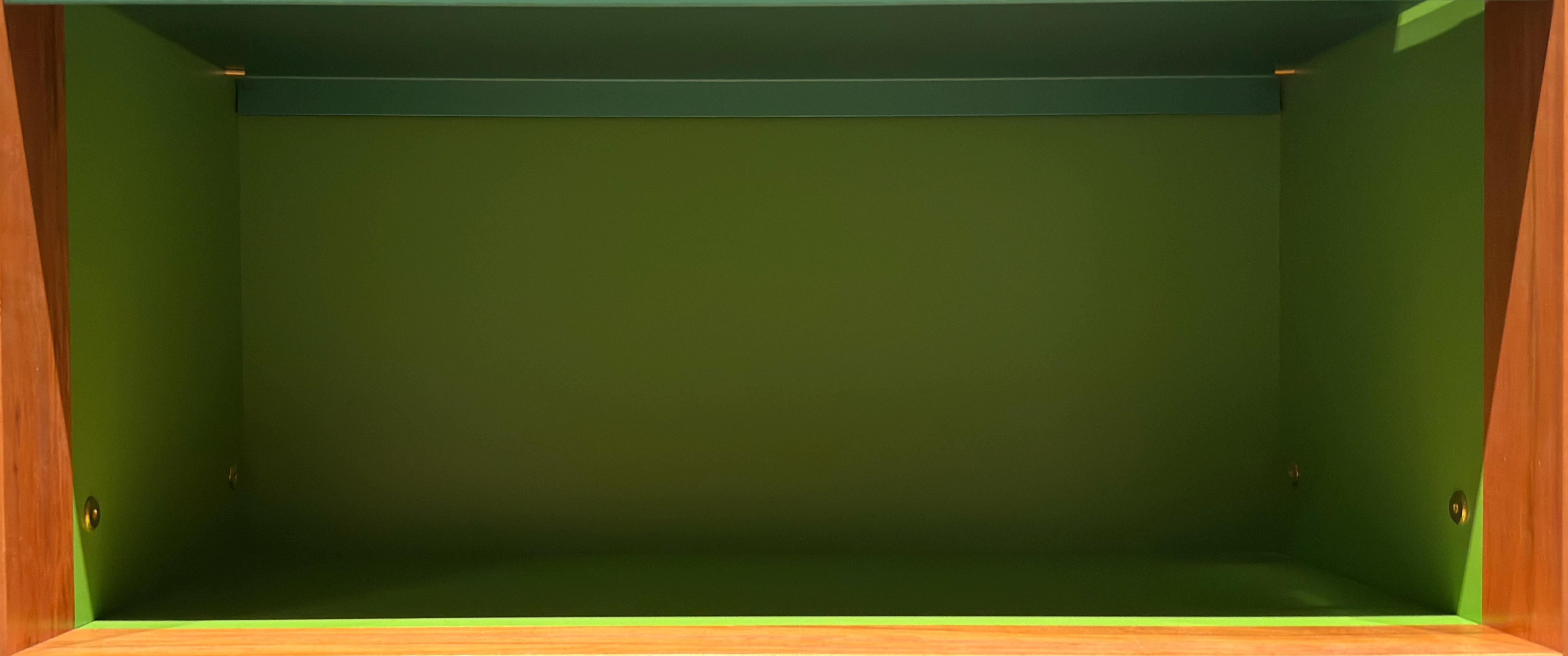 Shelf image
