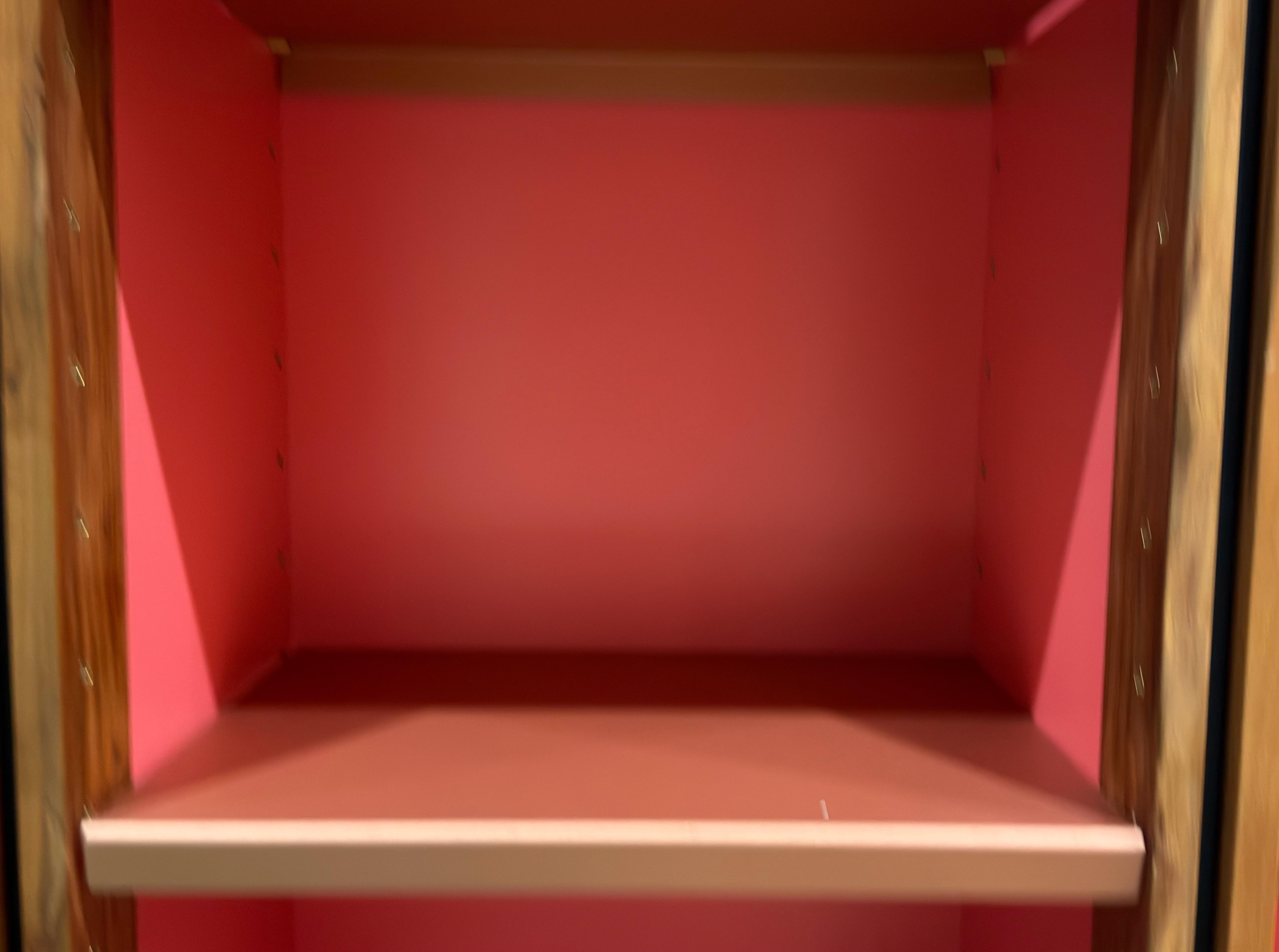 Shelf image