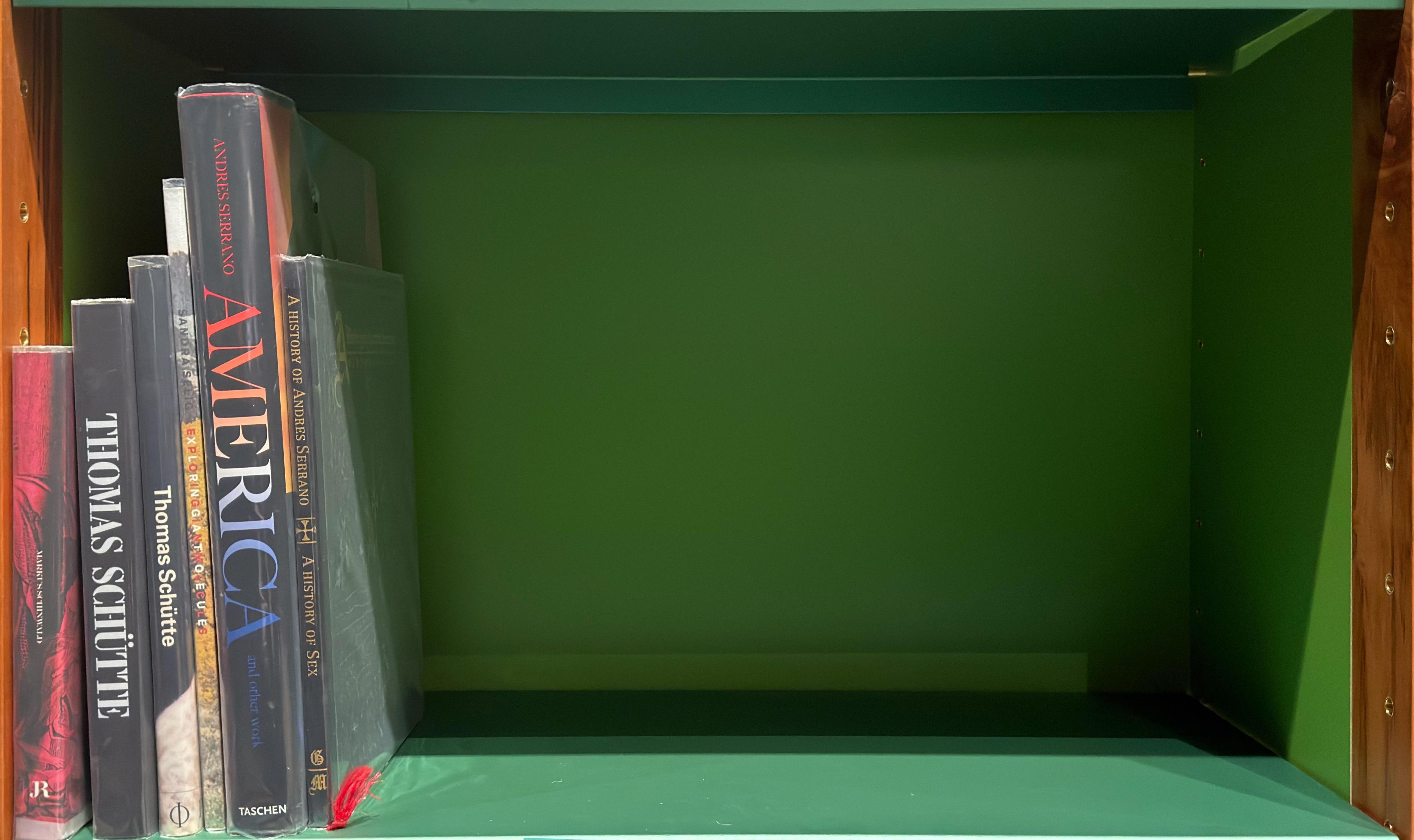 Shelf image