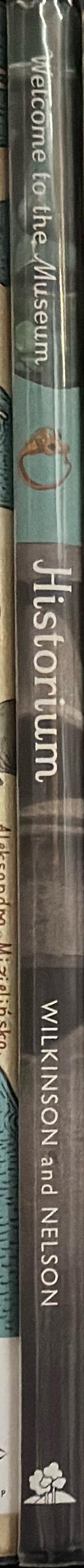 Historium spine