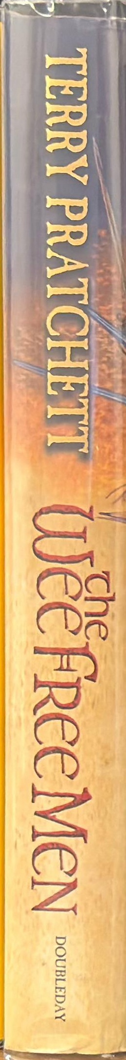 The wee free men : a story of discworld spine