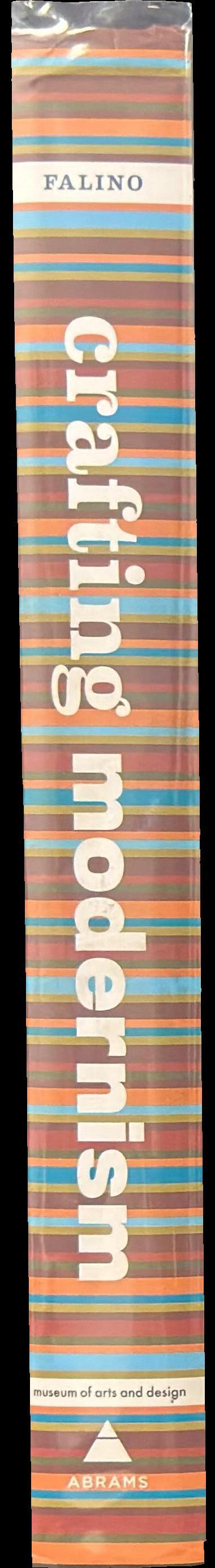 Crafting modernism : midcentury American art and design spine