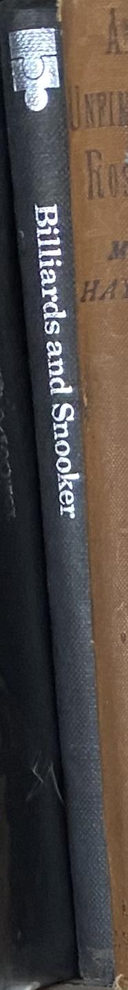 Teach yourself billiards and snooker / by Richard Holt spine