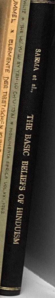 The basic beliefs of Hinduism / Kenneth W. Morgan spine