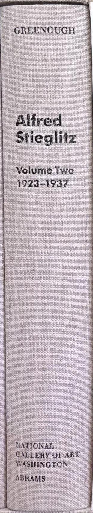 Alfred Stieglitz | the key set : the Alfred Stieglitz collection of photographs (volume one : 1886-1922) / Sarah Greenough spine