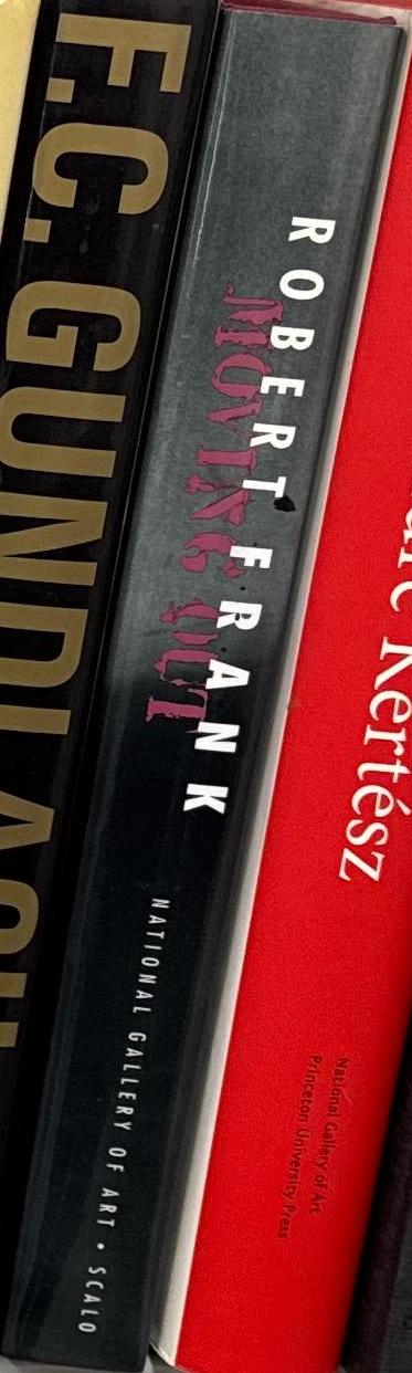 Robert Frank : Moving out spine