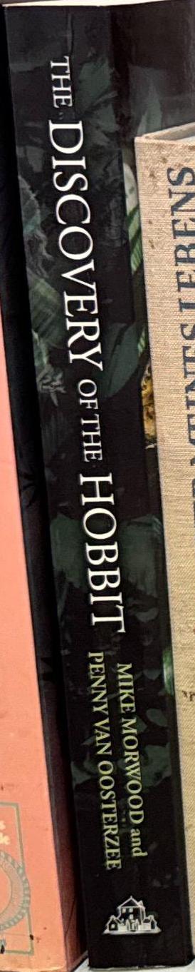 The discovery of the Hobbit : the scientific breakthrough that changed the face of human history / Mike Morwood and Penny van Oosterzee spine