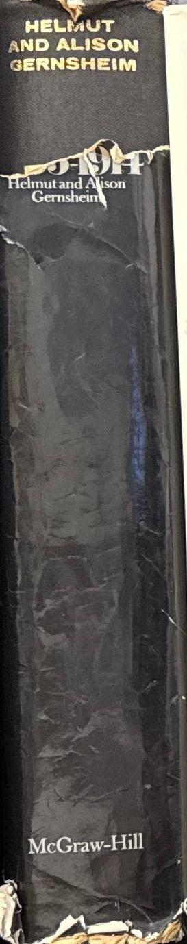 The history of photography from the camera obscura to the beginning of the modern era / Helmut Gernsheim in collaboration with Alison Gernsheim spine