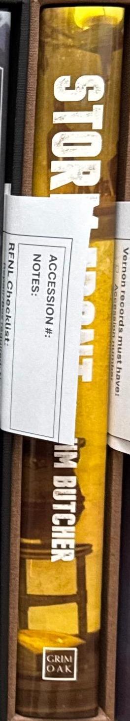 Storm front / Jim Butcher spine