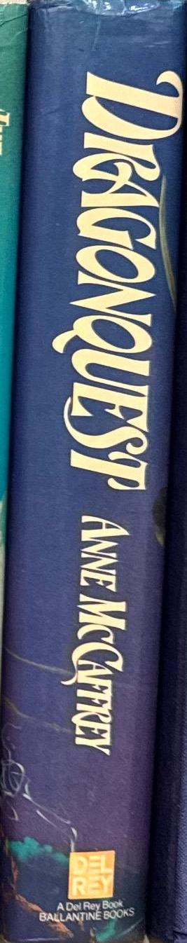 Dragonquest / Anne McCaffrey spine