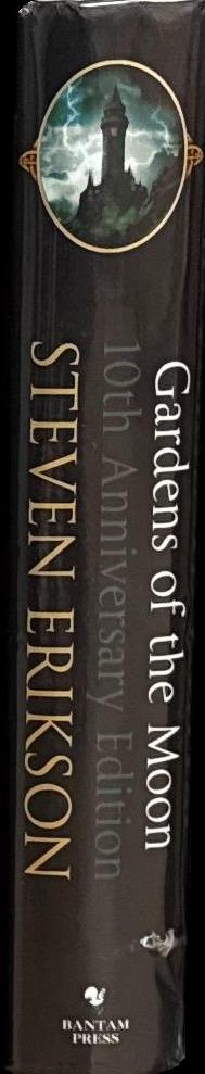 Gardens of the moon : a tale of the Malazan book of the fallen / Steven Erikson spine