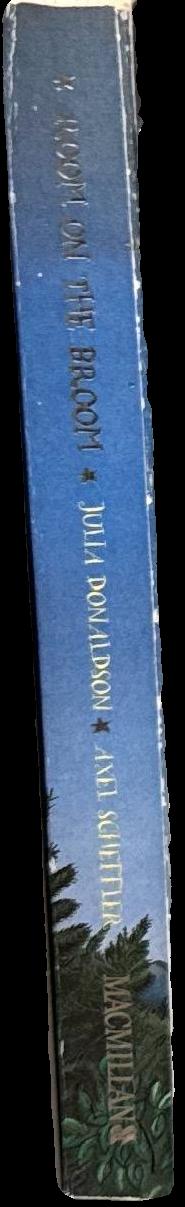Room on the broom / Julia Donaldson, Axel Scheffer spine