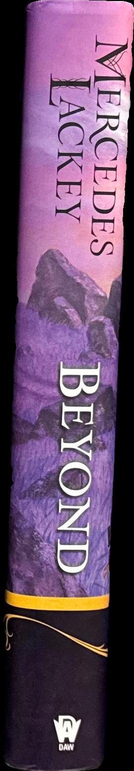 Beyond / Mercedes Lackey spine