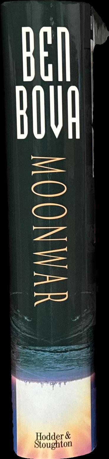 Moonwar / Ben Bova spine