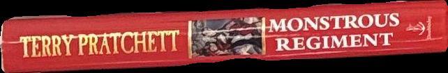 Monstrous regiment / Terry Pratchett spine