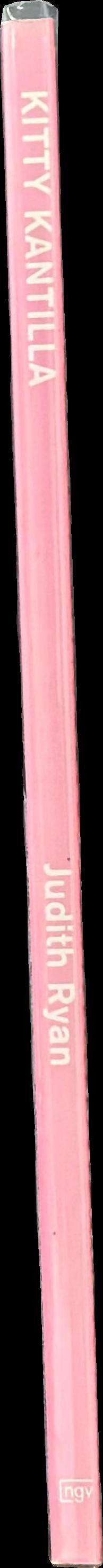 Kitty Kantilla spine