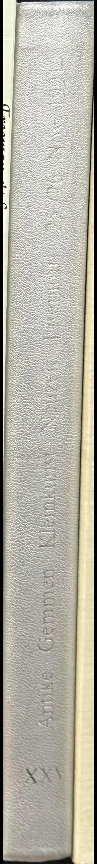 Antike munzen : Griechen, Romer, Byzantinische munzen und bleisiegel, Renaissance medallen, Geschnittene steine und schmuck der antike, antike bronzen - figuren und objekte, gold- und silbermunzen 14-20 Jh, numismatische literatur, antike bis neuzeit : au spine
